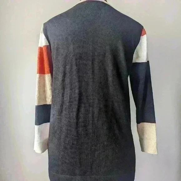 Carol Rose Colorblock Knitted Blouse - Picture 4 of 7